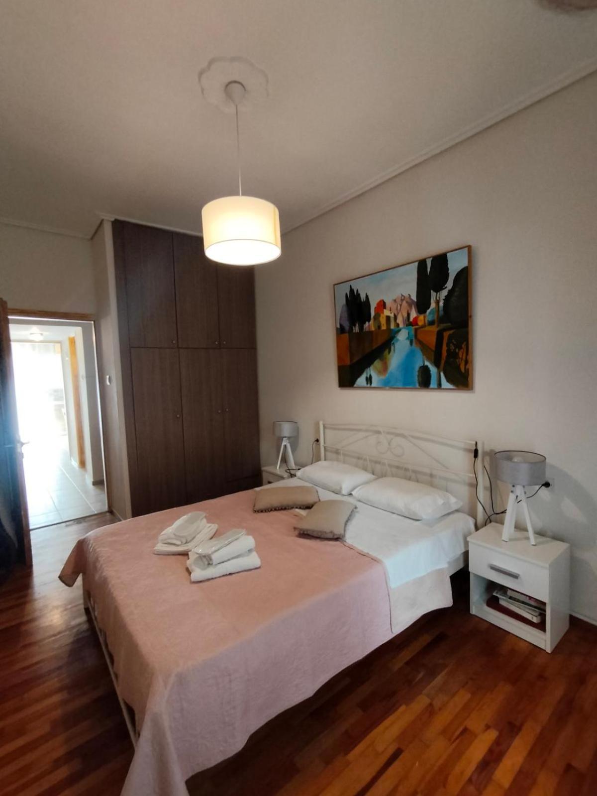 Elegant Central Apartment In Volos Exterior photo